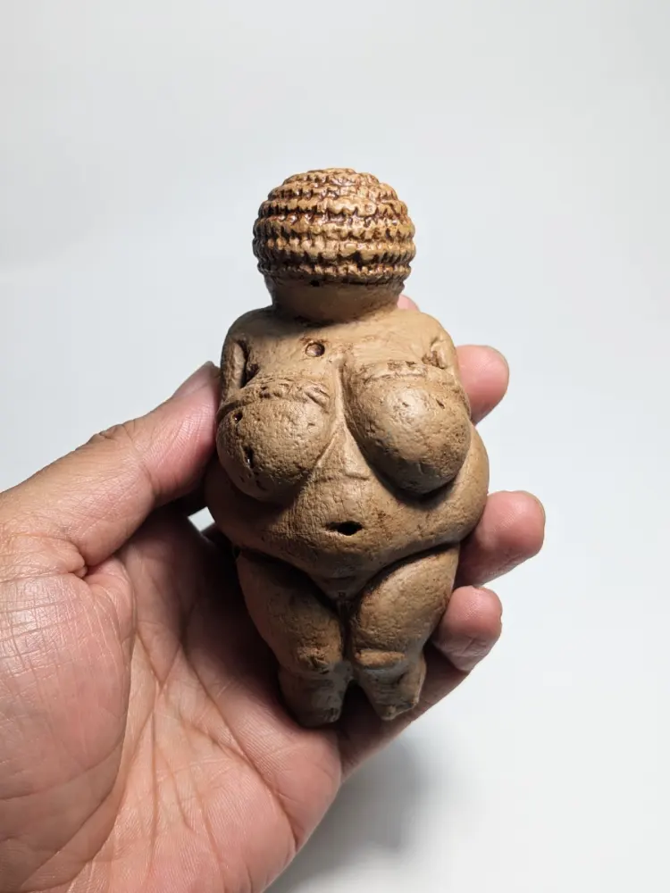 Venus of Willendorf - Image 3
